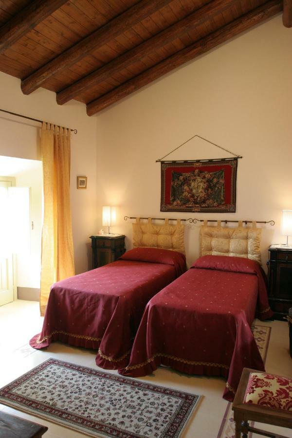 B&B Palazzo Gambino Acireale Εξωτερικό φωτογραφία