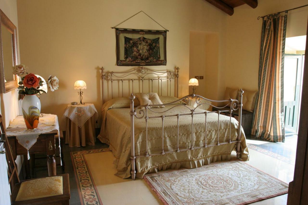 B&B Palazzo Gambino Acireale Εξωτερικό φωτογραφία